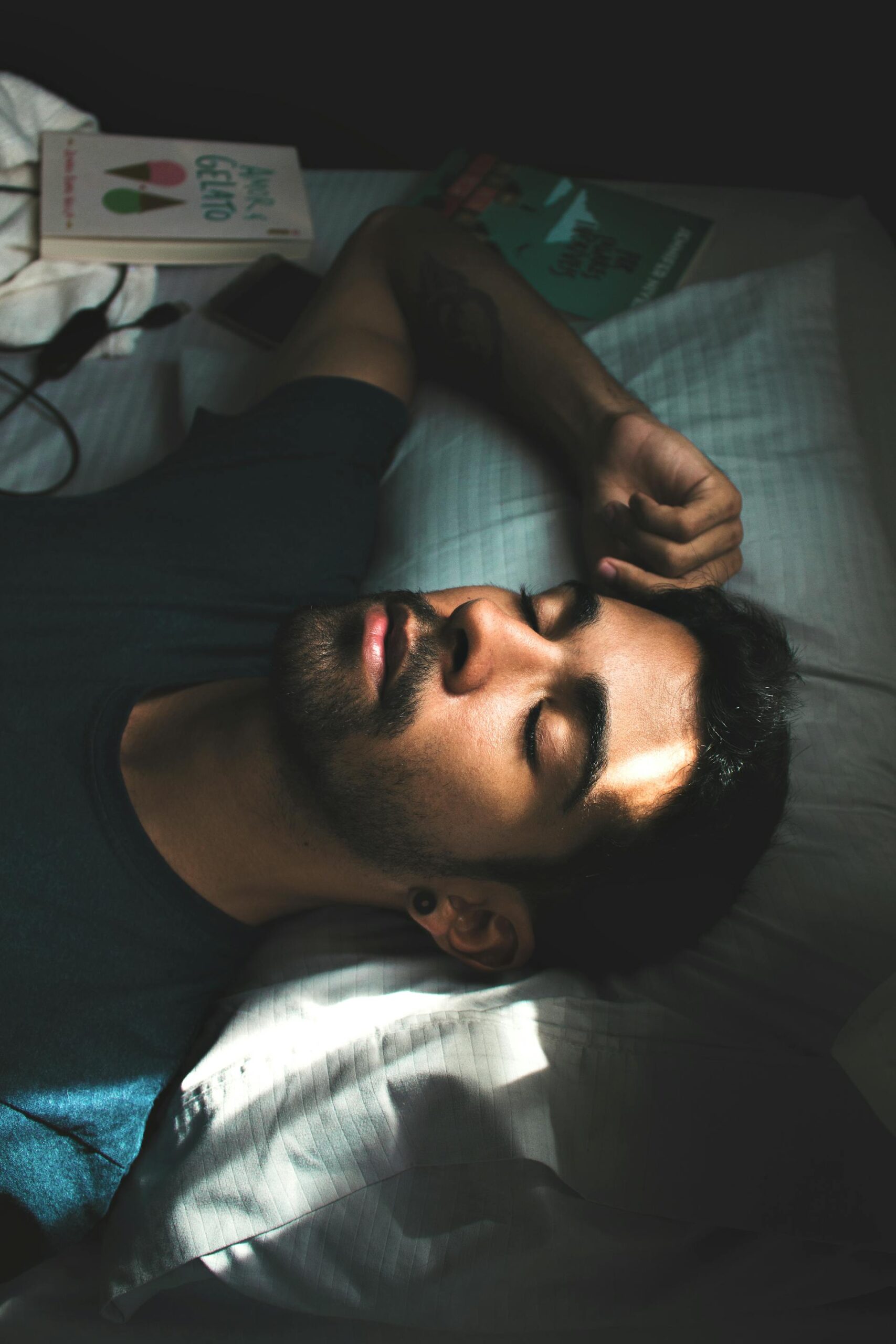 Male hormone health and signs of low testosterone in men